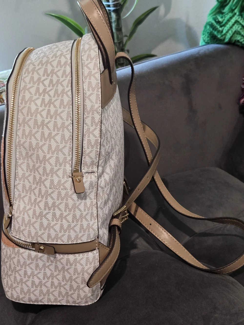 Michael Kors Rhea Zip Medium Backpack — Vanilla/Acorn MK Logo